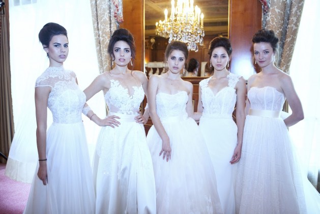 Maison Signore ha presentato a Milano le collezioni di abiti da sposa “trasformiste”