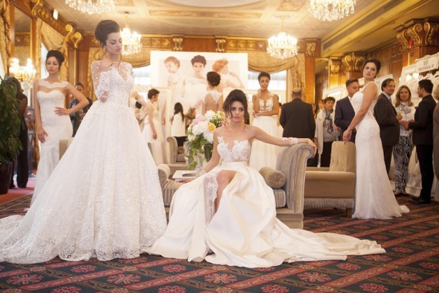 Maison Signore ha presentato a Milano le collezioni di abiti da sposa “trasformiste”